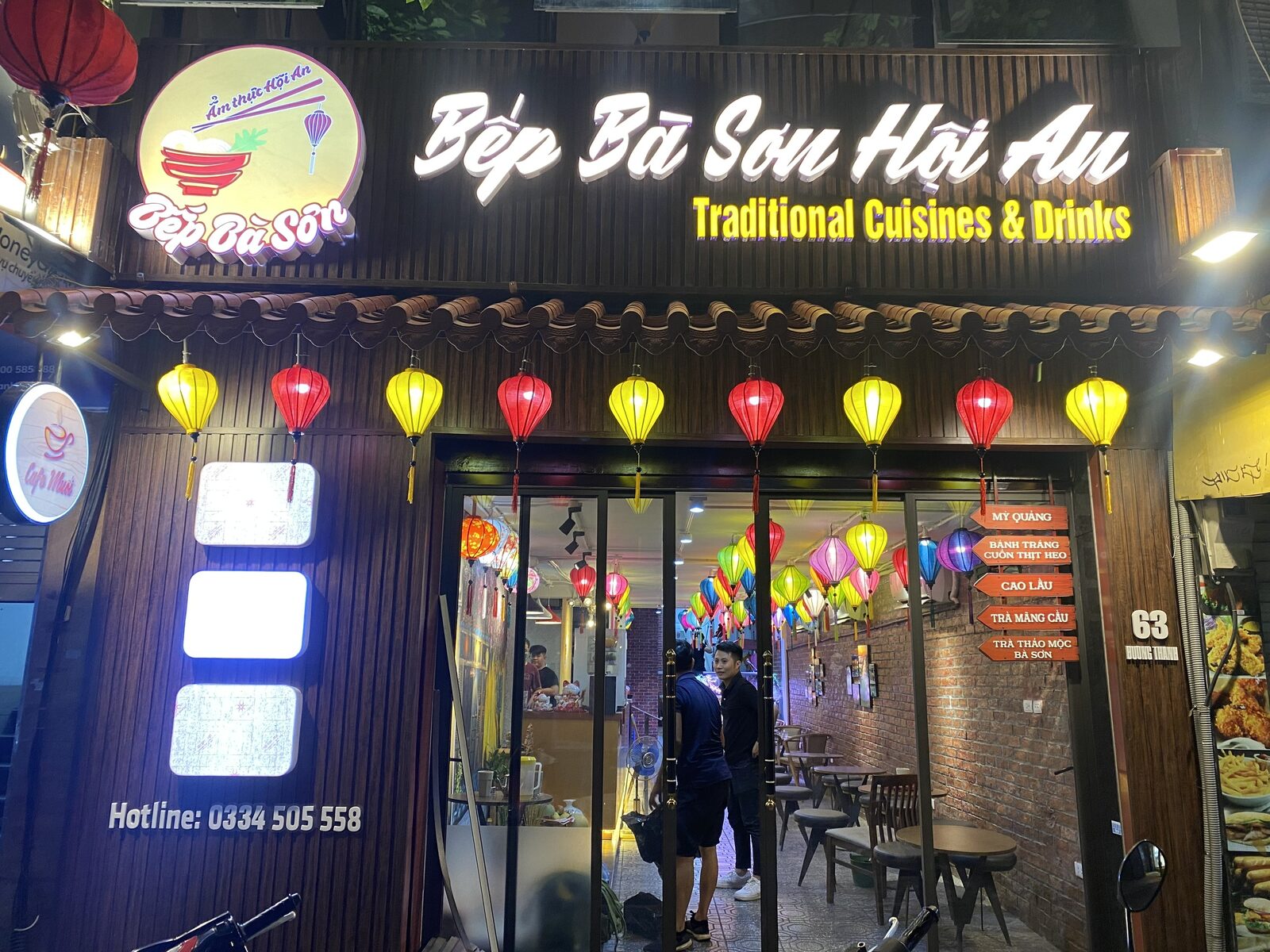 Biển chữ nổi phát sáng cho nhà hàng Bếp Bà Sơn Hội An tại Hà Nội
